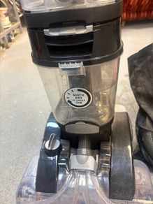 Carpet cleaner