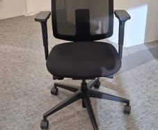 Premium ergonomic office chair - Retail price 699