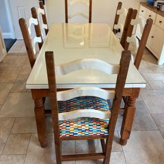 Kitchen Table & Chairs