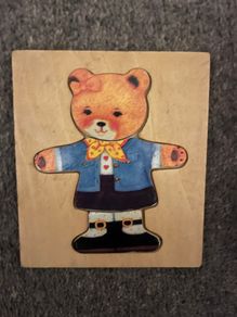 Wooden dress up bear puzzle