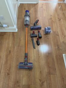 Dyson Cyclone V10 Absolute