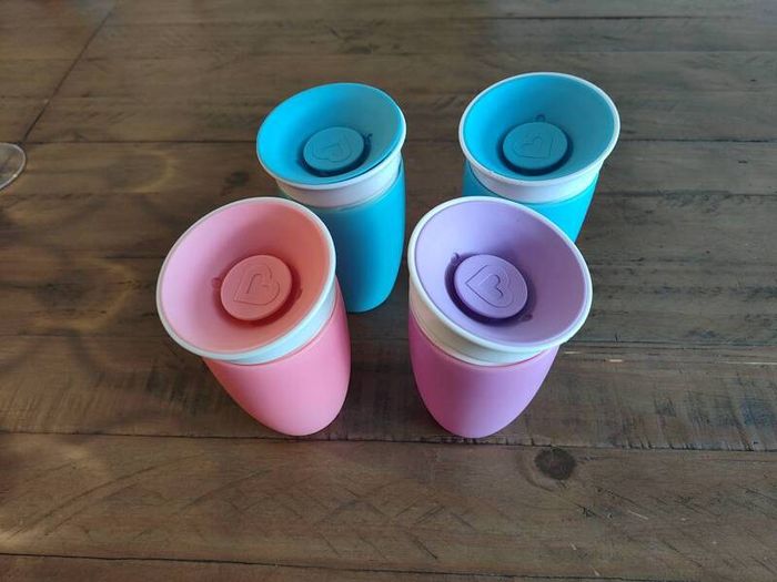 munchkin 360 sippy cup x 4