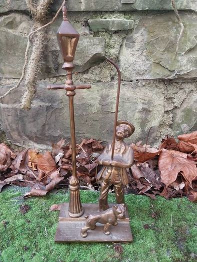 Dublin Lamplighter Brass