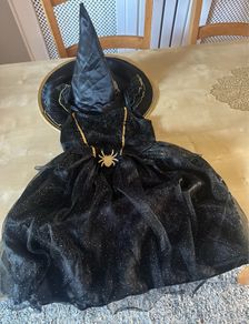 costume