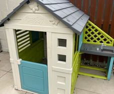 Kids Outdoor Playhouse