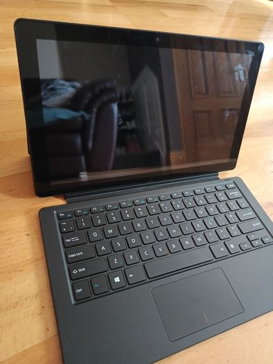 Linx 12x64 Windows tablet