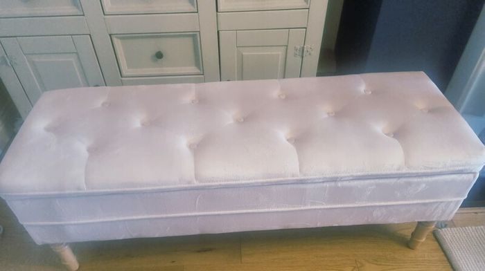 Blush pink velvet blanket box
