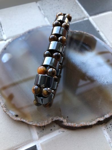 Tigers eye and hamitite bracelet