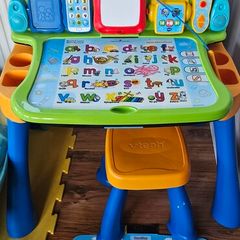 Touch & Learn VTech Activity Desk