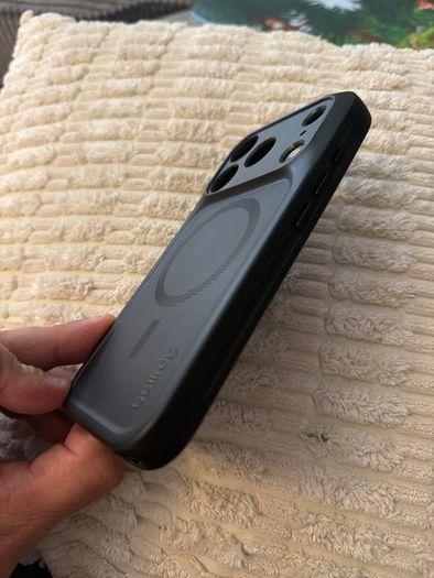Bellroy Venture Phone Case for iPhone 17 Pro
