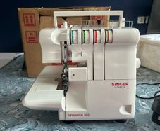 singer overlocker - never used