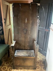Hallstand seat