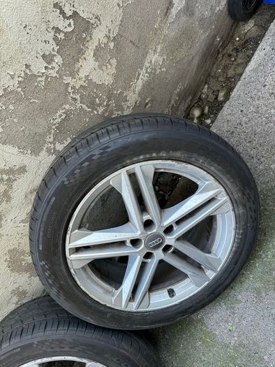 Audi Q5 2018 Alloys with good tyres