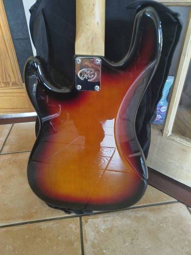 SX 4string electric bass guitar