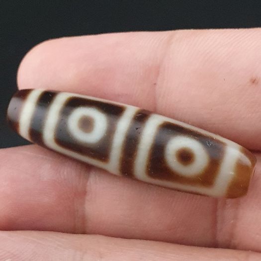 Antique Himalayan Tibetan 4 Eyes Agate Dzi Bead Amulet