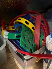 Darda car tracks