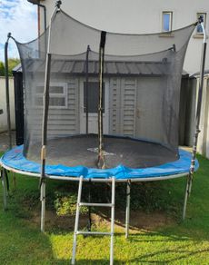 Trampoline