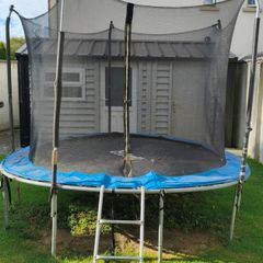 Trampoline