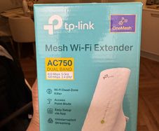 TP-Link AC750 WiFi Extender (RE220) Brand New
