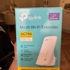 TP-Link AC750 WiFi Extender (RE220) Brand New