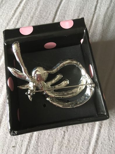 brooch large pearl and diamond