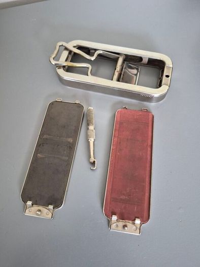 Vintage Rolls Razor Blade Stropper