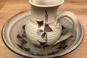 Ballydougan Pottery jug and bowl