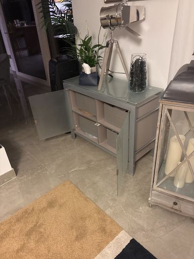 unit /sideboard metal and glass