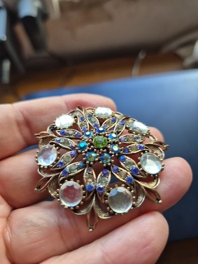 Vintage Brooch. Dominant Blue Theme.