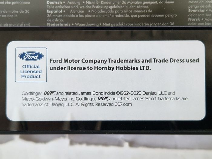 Scalextric 'Bond' Ford Mustang (Goldfinger) Slot Car ( C4404 TV street supercar classic touring )