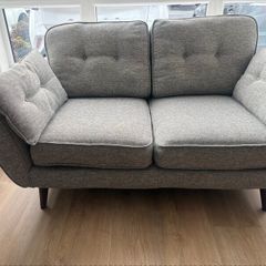 4 seater and 2 seater sofa set