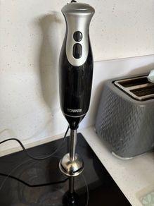 Tower hand blender