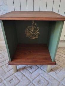 Cabinet for vinyl records storage