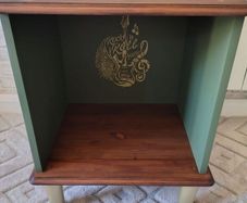 Cabinet for vinyl records storage