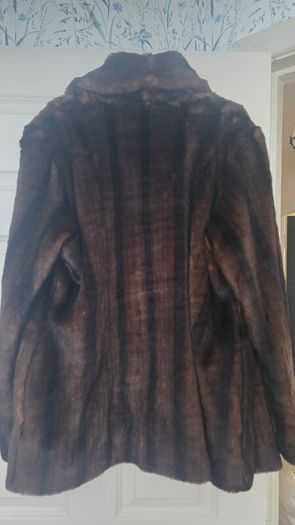 stunning river island  fur coat worn at least 2 times sz 18