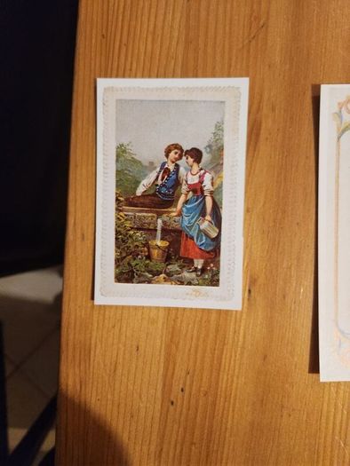 Beautiful Set Of 25 Reproduction  Vicorian Greeting Cards Of The Period 1860-1890 In Presentation Box. In Very Good Condition.