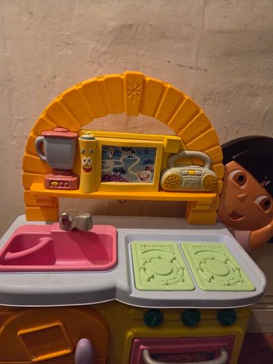 Vintage Dora The Explorer Talking Kitchen Playset - Tested