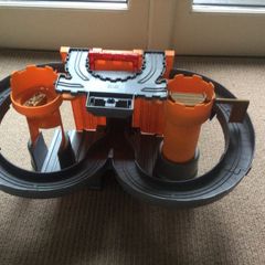Thomas the tank engine castle set