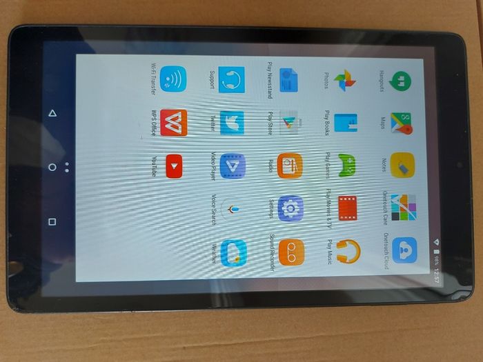 ALCATEL One Touch, PIXI 3 (10 Generation), Model 8079,  8GB, in excellent condition