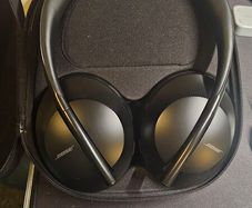 Bose 700 Noise Cancelling Headphones
