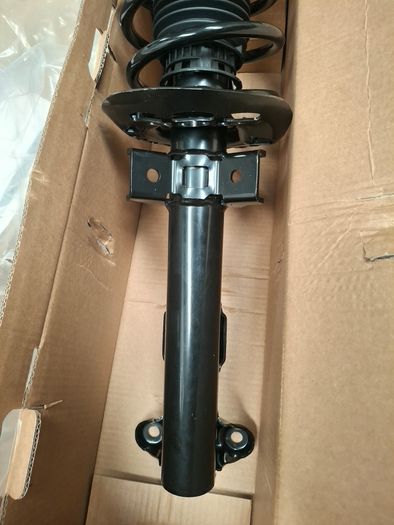 2x Front Shock Absorber Struts w/o ADS Fit Mercedes W218 W212 E350 E400 E63 AMG