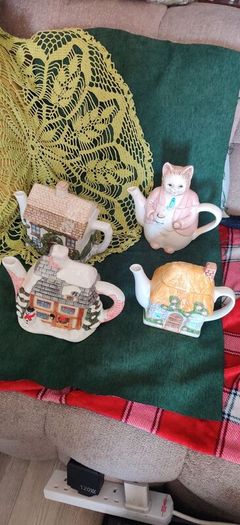 Cottage House teapots