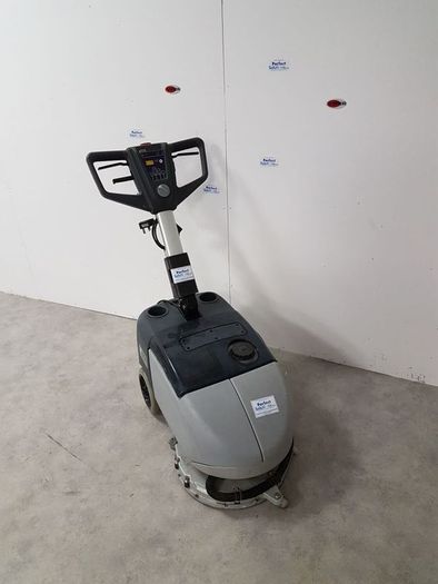 Nilfisk Scrubber Dryer SC 350 / SC 351