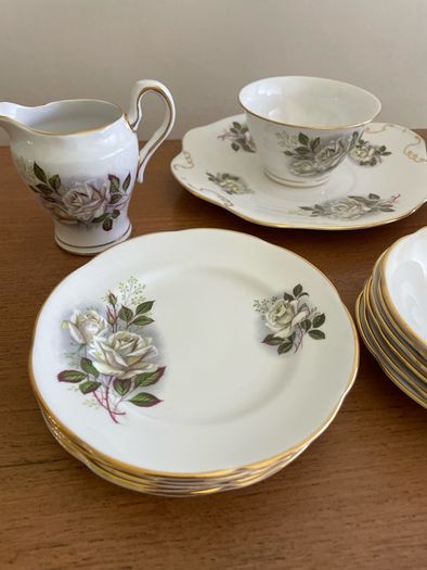Royal Tara Fine Bone China Tea Set