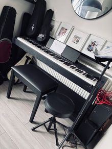 piano and bench