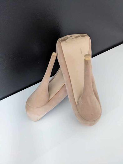 Suede heels