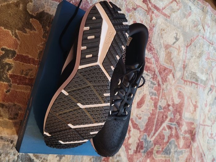 Brooks trainers UK13