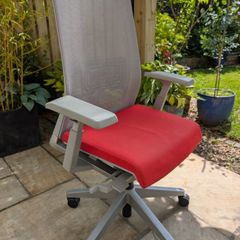ergonomic office chair