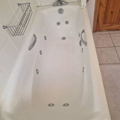 Jacuzzi Bath, tap, Foldable shower door