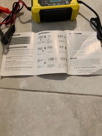 Battery Charger, 12V intelligent pulse repair 6 amp Battery Charger & Maintainer